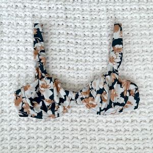 Abercrombie & Fitch Underwire Neutral Floral Bikini Swim Top size small